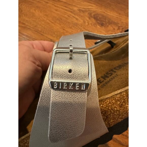 Birkenstock Gizeh Sandal Metallic Silver, Women's Size 37 Iconic Footwear - Picture 10 of 10